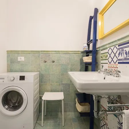 Casa Controvento مارينا دي راغوزا